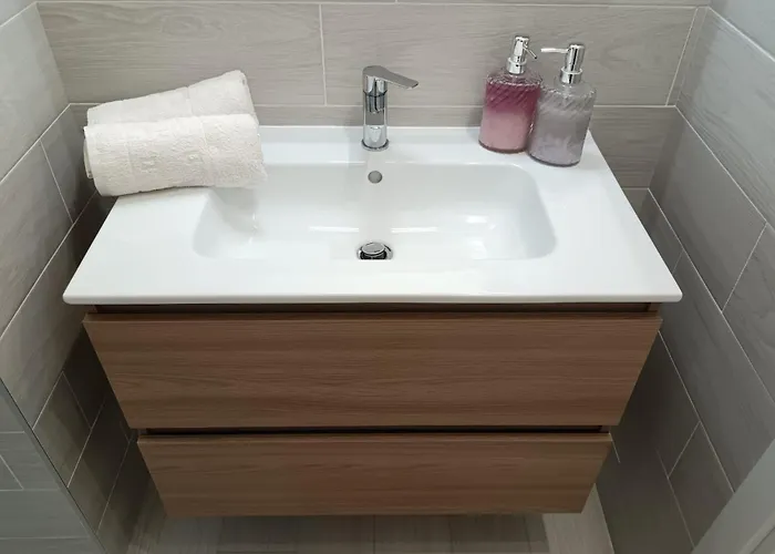 Apartamento La Cornice Nel Centro-502 *